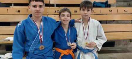 Društvo borilnih veščin Komenda z odličji na tekmovanju v jiu-jitsu (2)